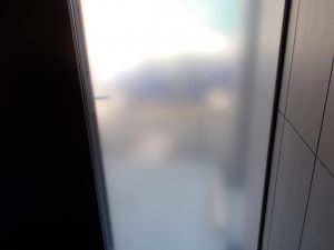 目隠しフィルム　玄関