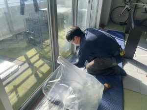 月島　フィルム剥がし