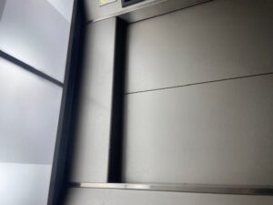 エレベーター ダイノック